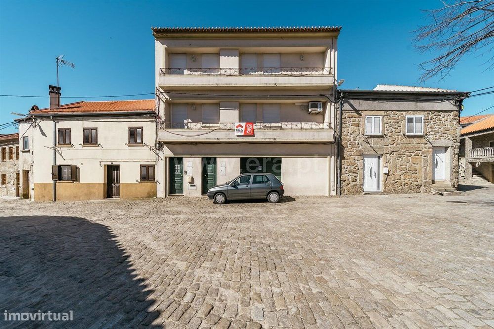 Moradia em Banda T4 / Belmonte, Caria — Caria, Castelo Branco