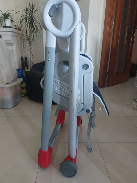 Cadeira de papa pollyprogress5