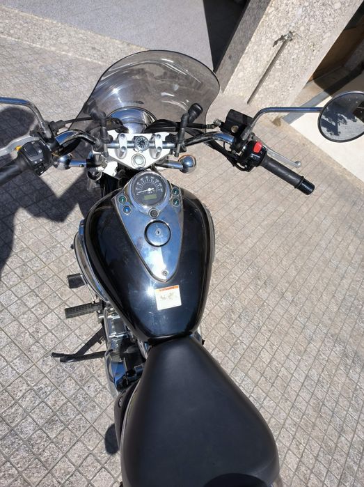 Suzuki Intruder VL 250