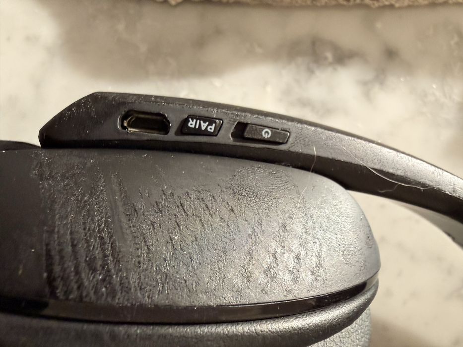 Headphones 66 para desporto com cancelamento ruído