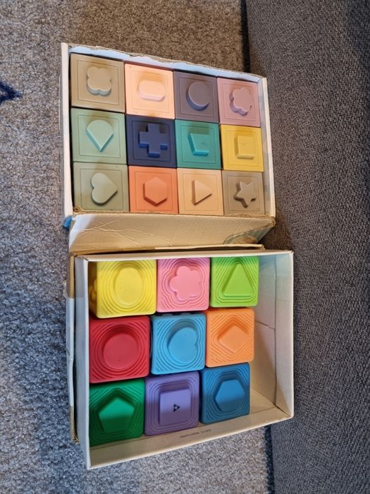 Klocki sensoryczne gumowe montessori