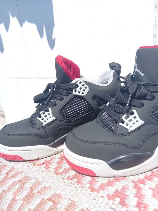 Air Jordan 4 Black Red
