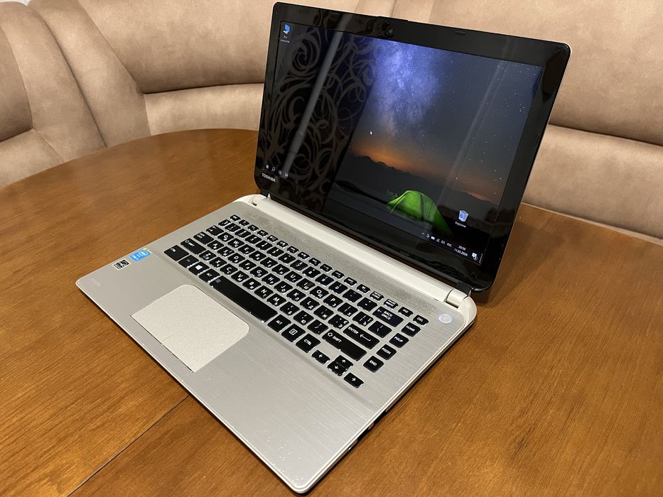 Ноутбук 14" Toshiba Satellite на Intel i5-4210U с 8ОЗУ/128SSD/FullHD