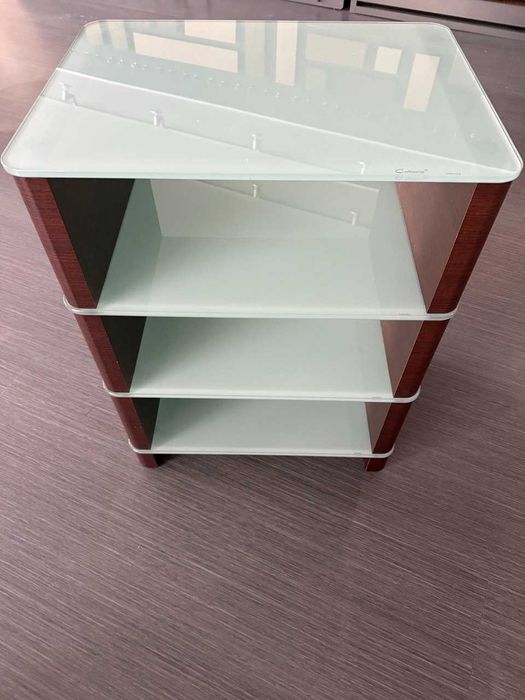 стойка  под  адио аппаратуру