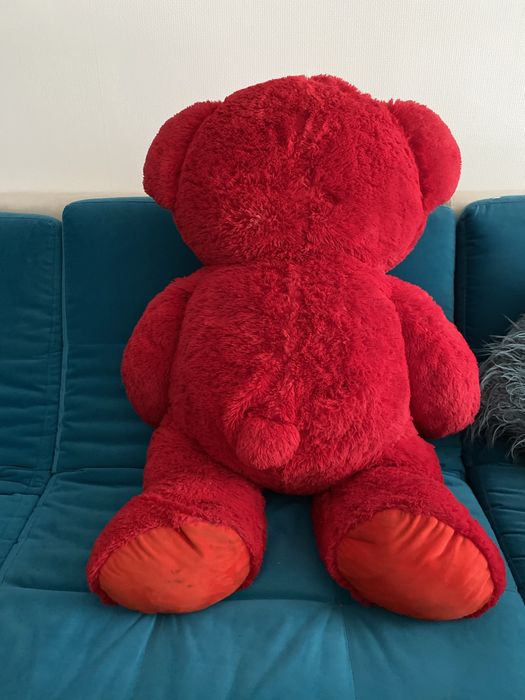 Большой мягкий медведь