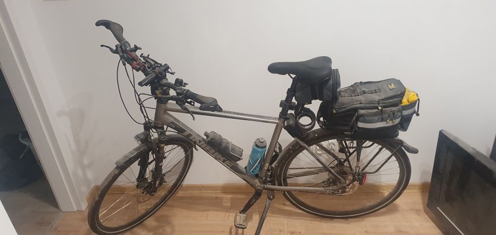 Unibike Globetrotter rama 21"