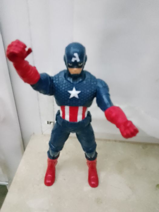 Kapitan Ameryka figurka