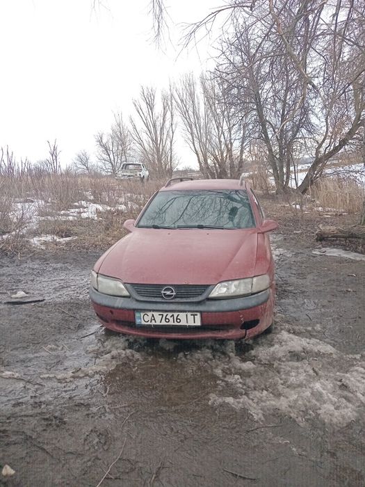 Продаю Опель Вектра Б  98 р. 2,0 дізель