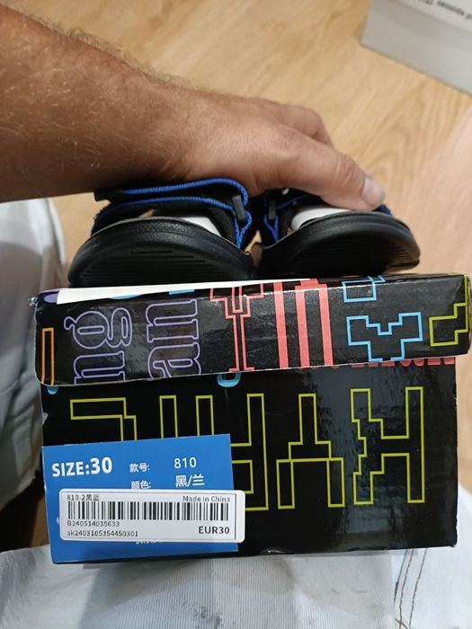 Sandálias criança NOVAS