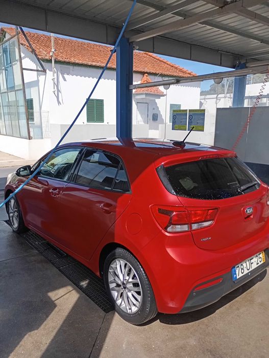 Kia Rio IV de 2018 em excelentes condições