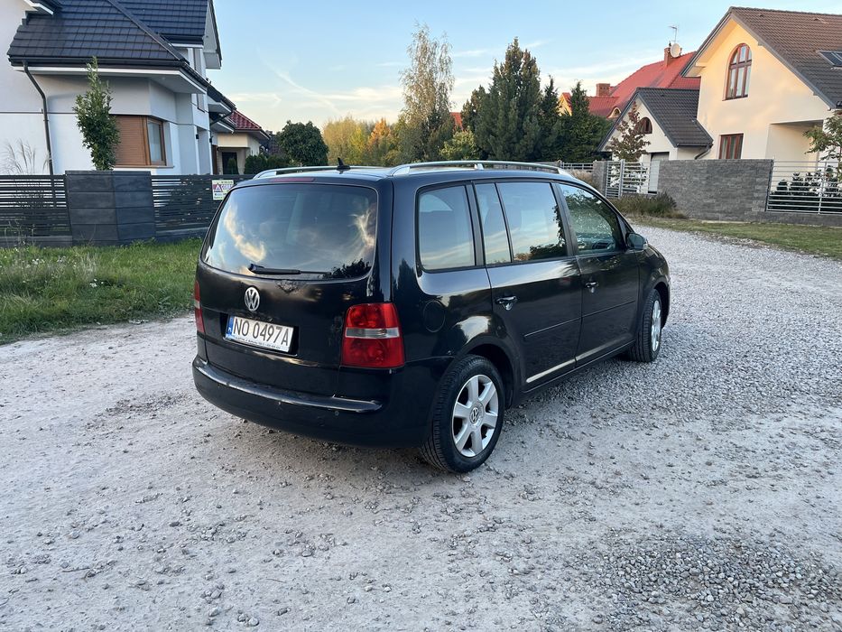 Volkswagen Touran 2.0 TDI ksenony DSG 7 osobowy