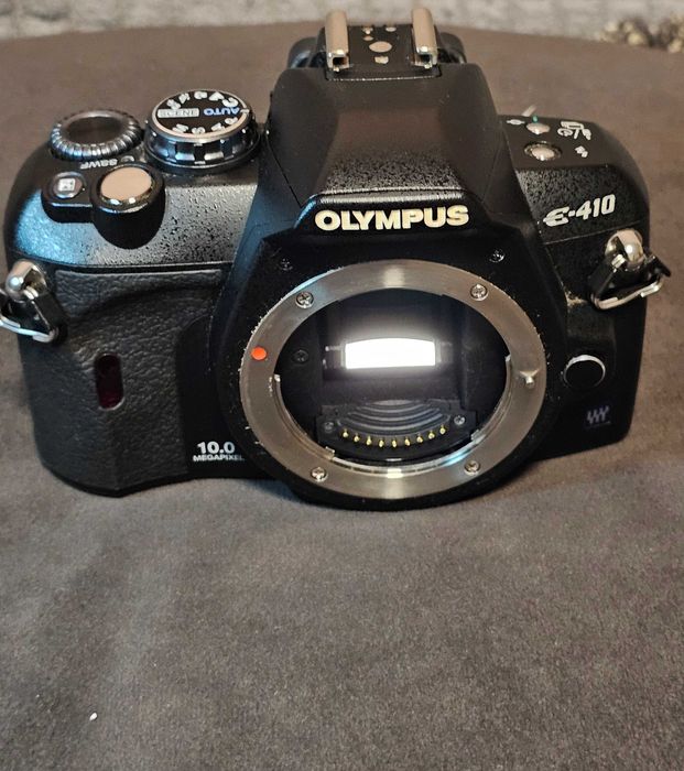 Продам цифрой фотоаппарат Olympus Е410 формата 4/3