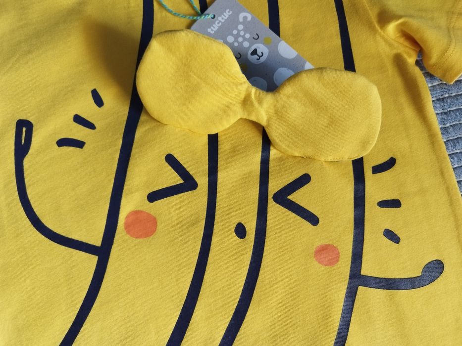 T-shirts de menino NOVO da TucTuc, tamanho 5 anos