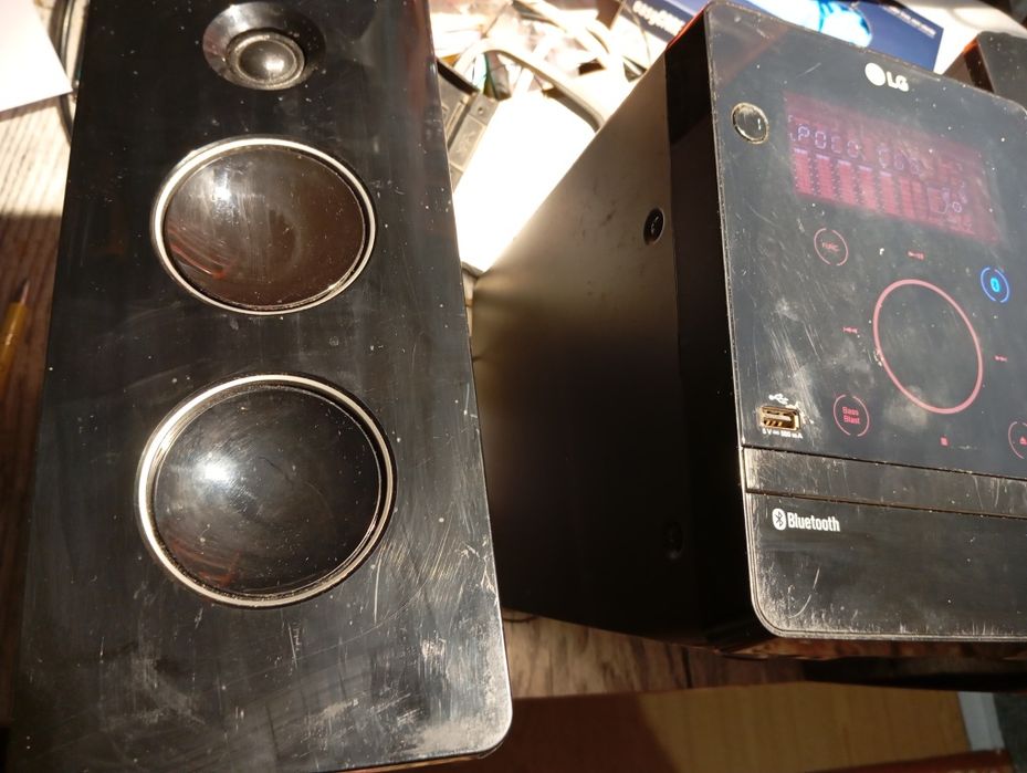 LG CM2760 Wieża...
