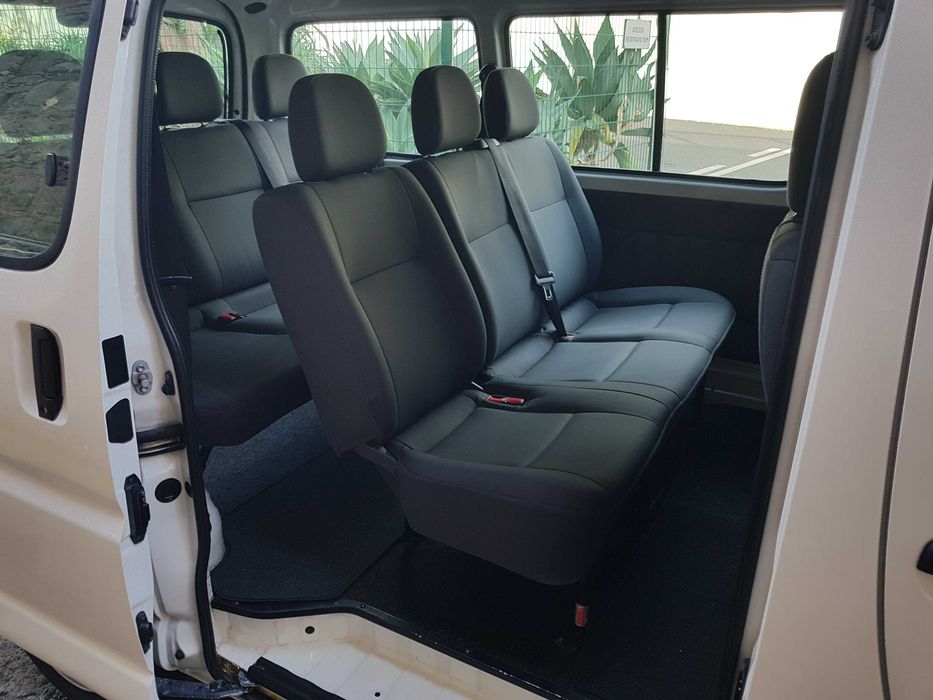 Toyota Hiace D-4D - 9 lugares - Ar Condicionado