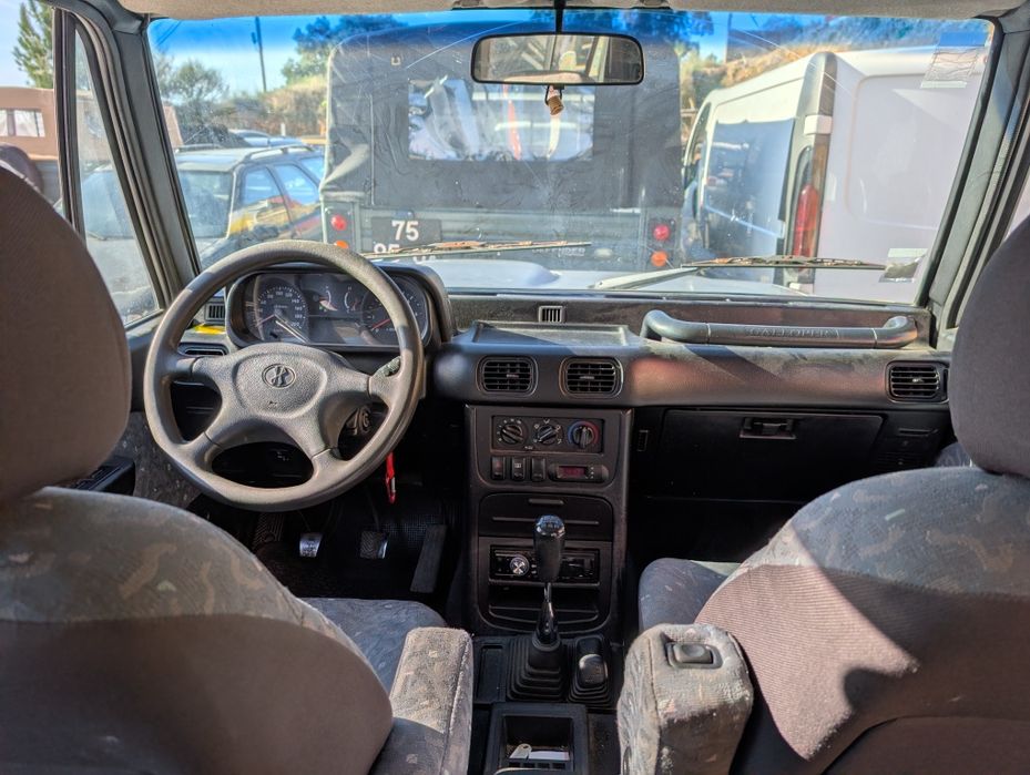 Hyundai Galloper 2.5 c/ Material e Pneus Averbados