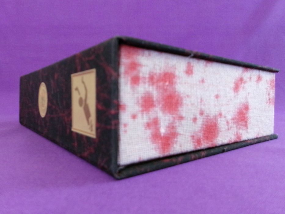 Caixa Clamshell Para Comics Formato Current Age. Edição Zombie.