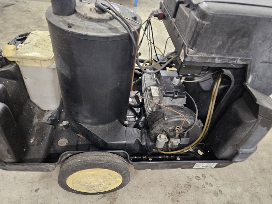 Myjka ciśnieniowa karcher hds 895