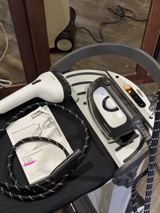 Гладильна система Miele B 2847 — повний комплект, преміумякість