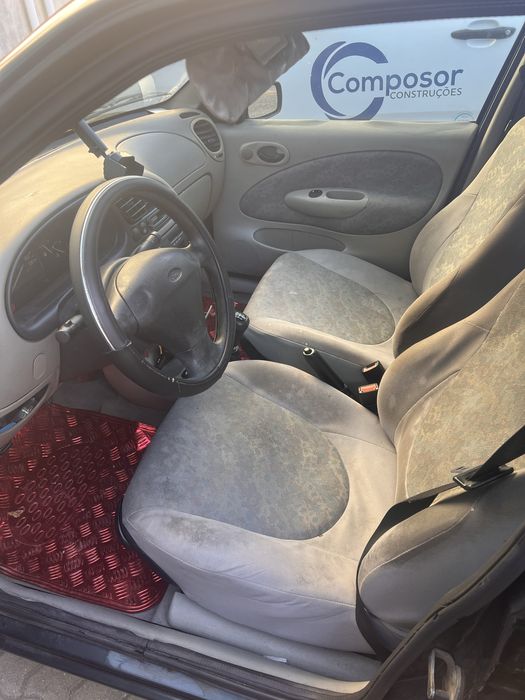 Ford fiesta mk gasolina ano 1996