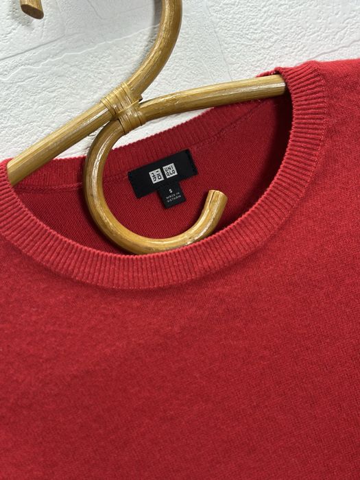 Светр  Uniqlo 100%  вовна