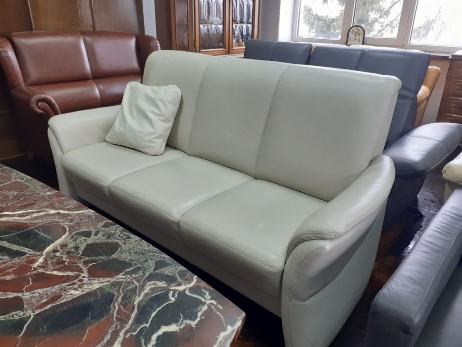 Шкіряний диван трійка з Німеччини.