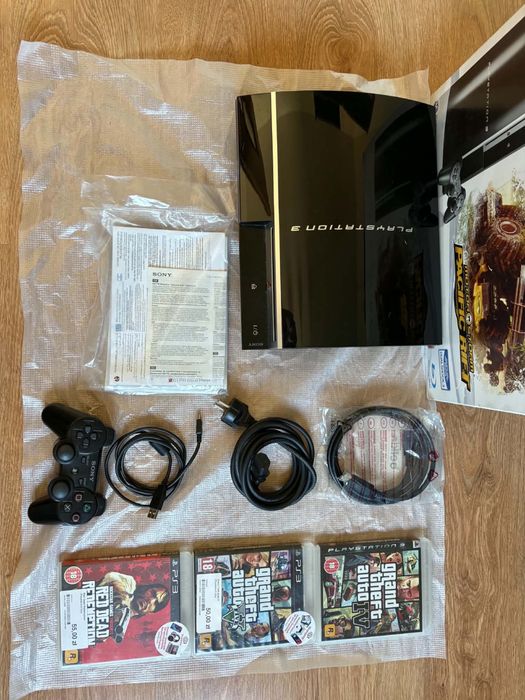 PlayStation 3 Fat + 3 gry