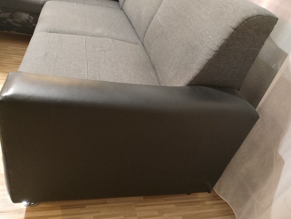 Sofa narożna z funkcją spania