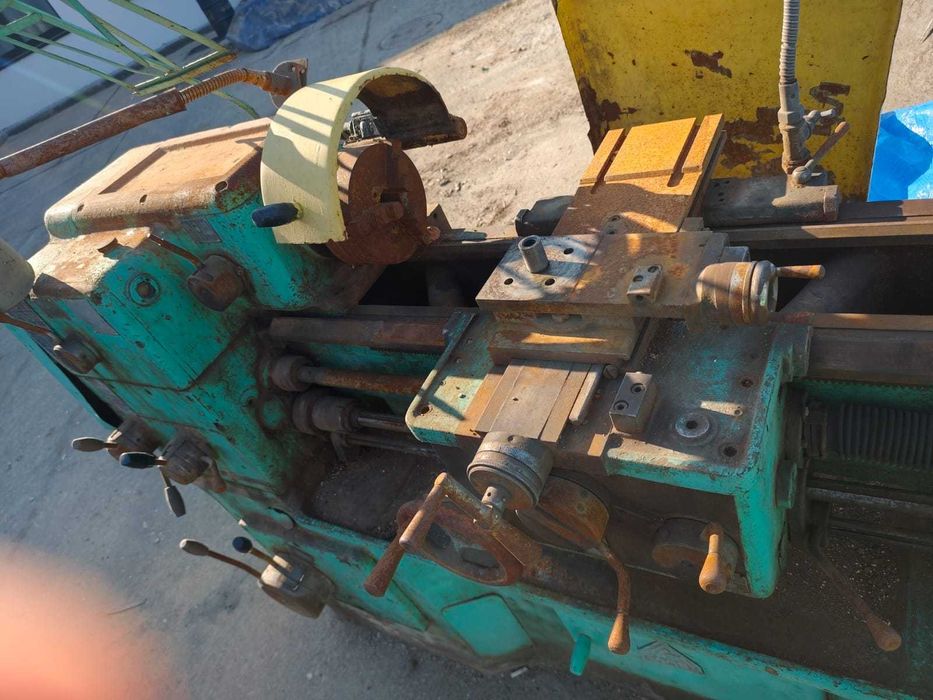 Tokarka uniwersalna TUM 25