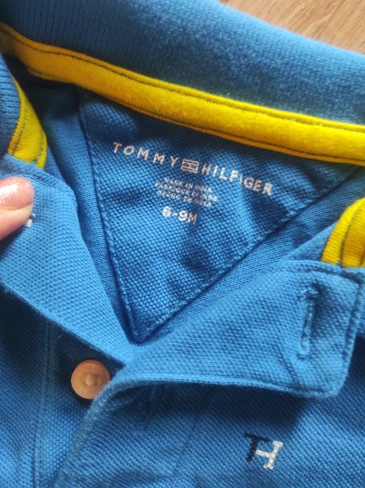 Niebieskie polo podkoszulek Tommy Hilfiger 6-9 mn 68 74