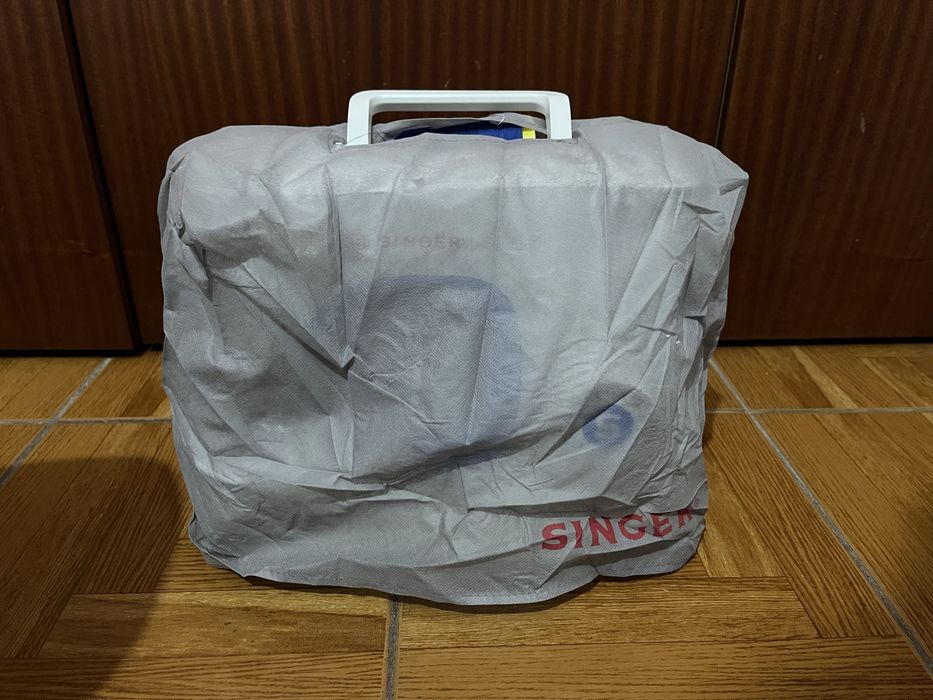 Maquina de costura singer