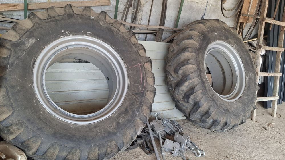 Koła bliźniacze 18, 4-30 do kombajnu lub ciągnika
