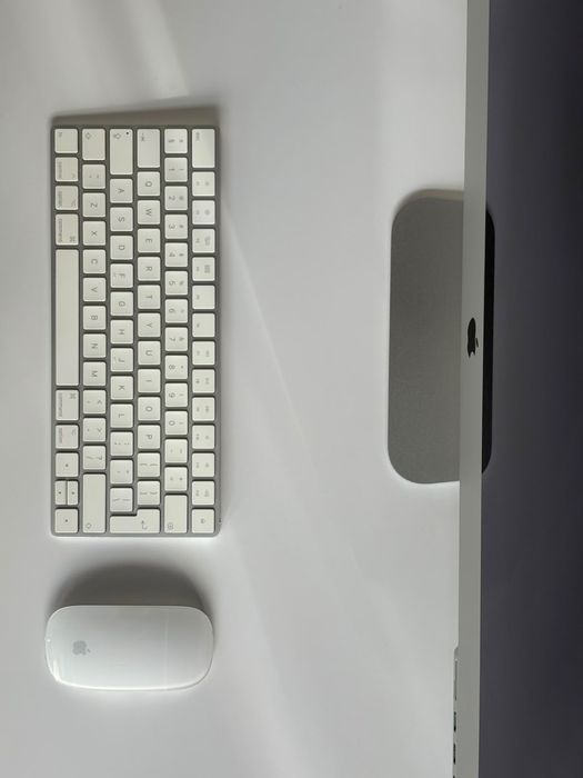 iMac 27” Retina 5K 2017 i7 4,2 GHz / 32 GB RAM / Radeon Pro 580 8 GB