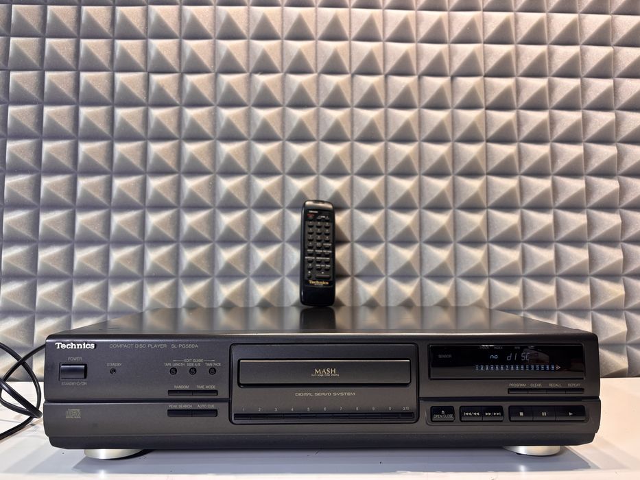 Odtwarzacz CD Technics SL PG 580 A + pilot