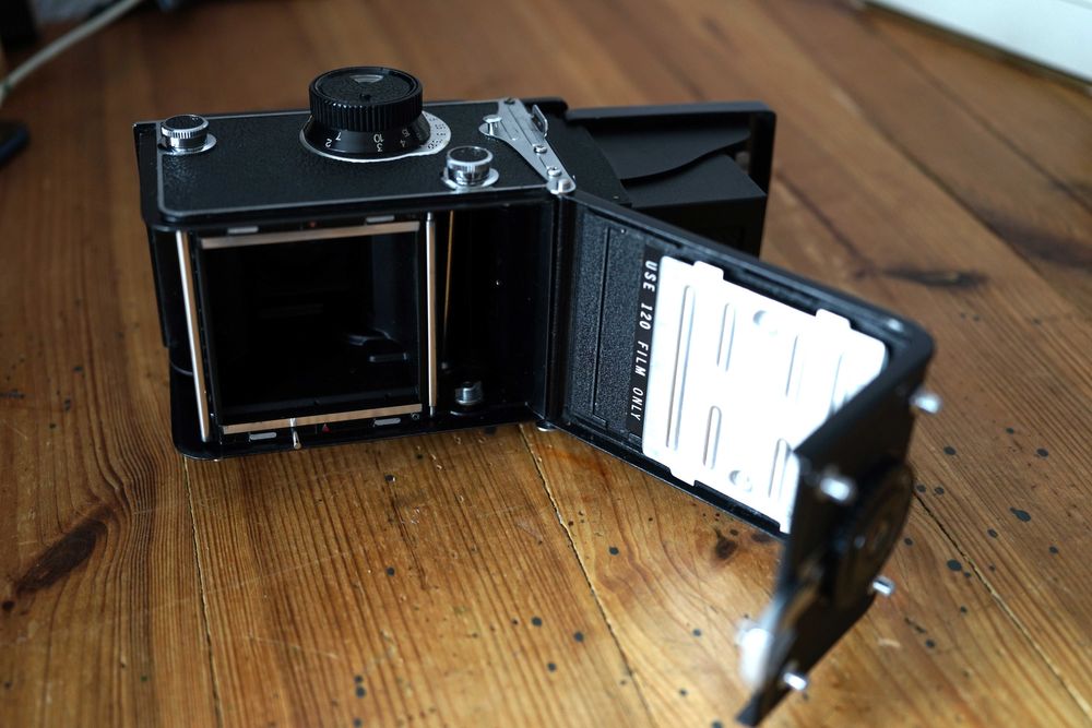 Yashica Mat 6x6 zestaw analog średni format