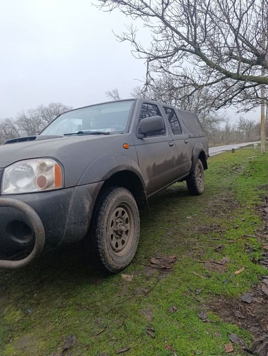 Пикап nissan np 300 navara 2009