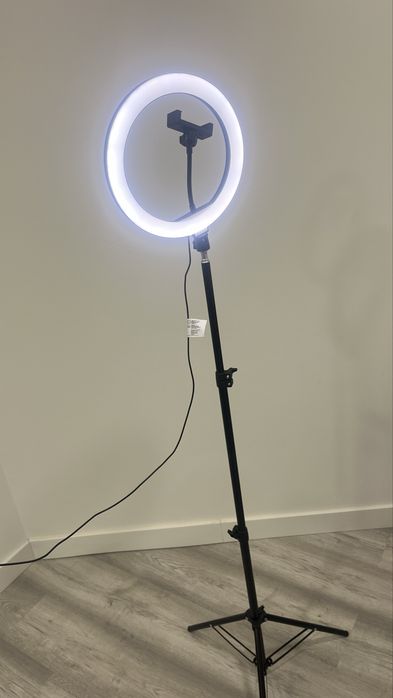 Ring light tedi.