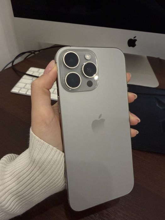 iPhone 16 Pro Max 512 GB (серебристый / Natural Titanium)