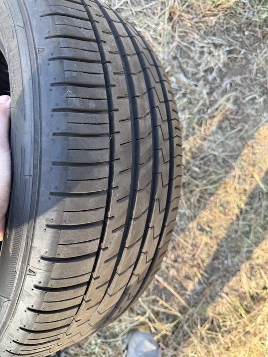 Pneus Falken Ziex 225/55r16