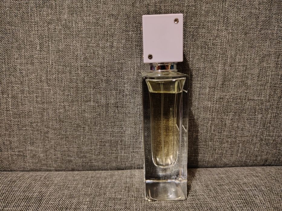 ana abiyedh lattafa perfumy 60ml edp