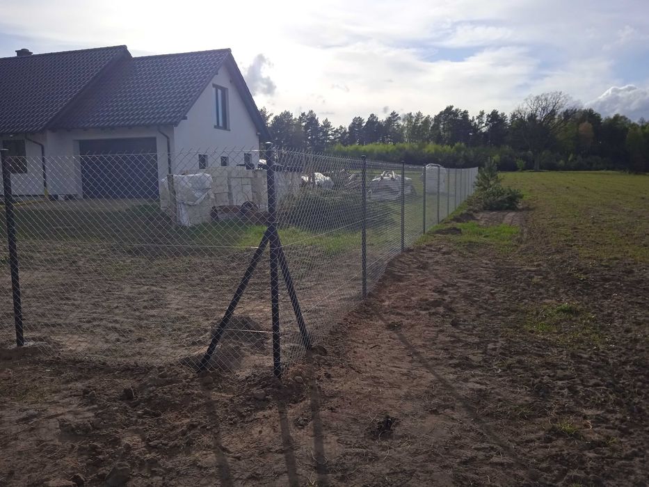 Wykonam/Naprawie/Montaż Ogrodzenia/Bramy/Kojec/Usługi małą koparką.