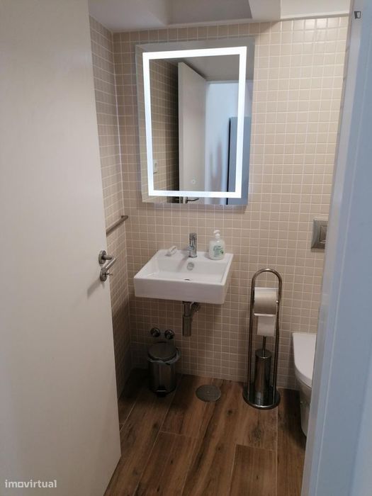 Estúdio - localizado em Paranhos Porto