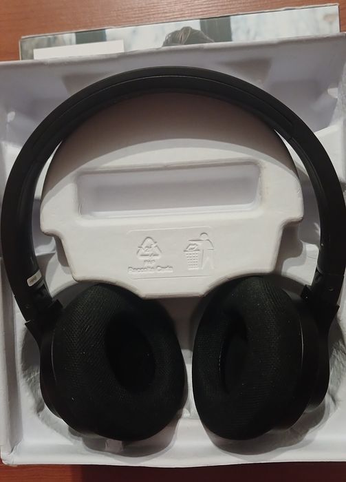 Топові навушники Phillips 4000 series