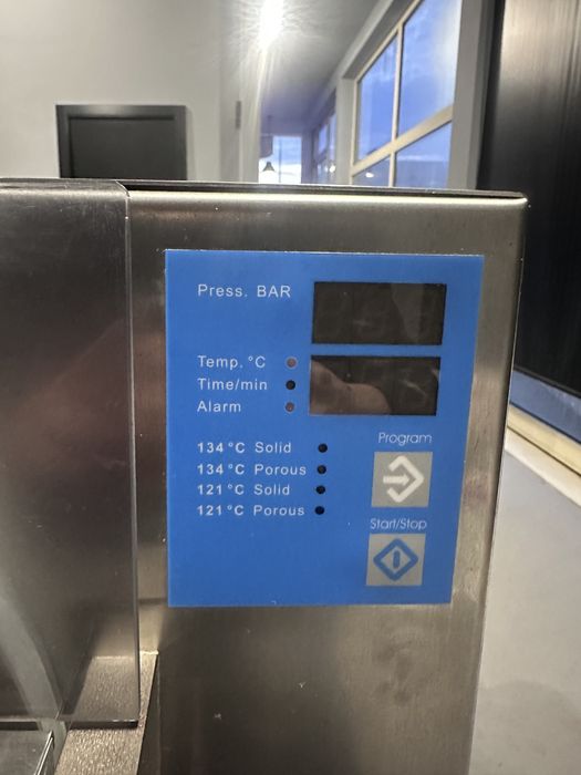 Autoclave de bancada a vapor