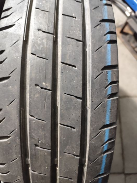 Pneus 195/75r16C Continental ocasião