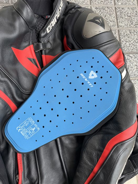 Casaco dainese em pele