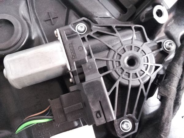 Motor vidro trás esquerdo MERCEDES-BENZ Classe C Carrinha (S205)