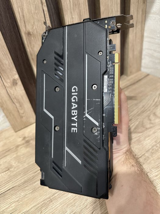 Відеокарта Gigabyte Radeon RX 5500 XT 4GB