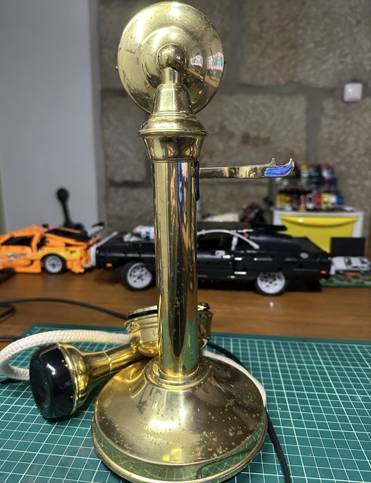 Telefone antigo estilo candlestick Astral