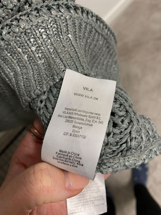 Błyszczący sweter zima S 36 - 40 Vila srebrna nitka